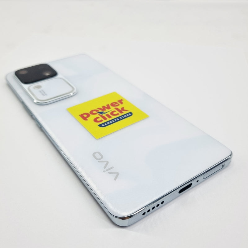 VIVO V30 5G (8GB / 256GB) 6 MONTHS WARRANTY