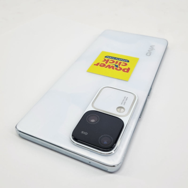 VIVO V30 5G (8GB / 256GB) 6 MONTHS WARRANTY